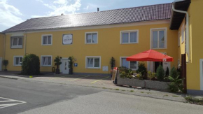 Pension Haus Nova, Wiener Neustadt, Österreich